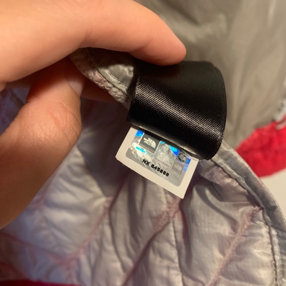 North Face Thermoball Jacket - Picture 5 of 16